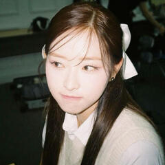 kpop groups & soloists